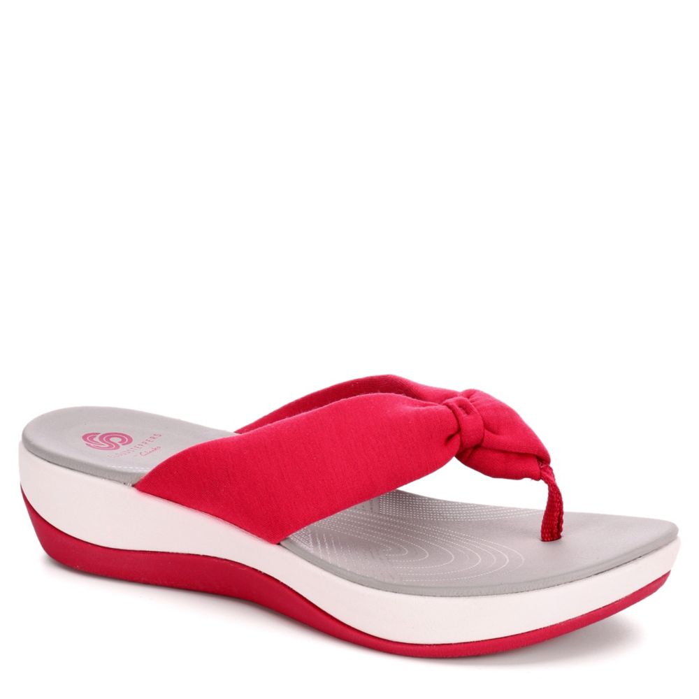 arla glison flip flops