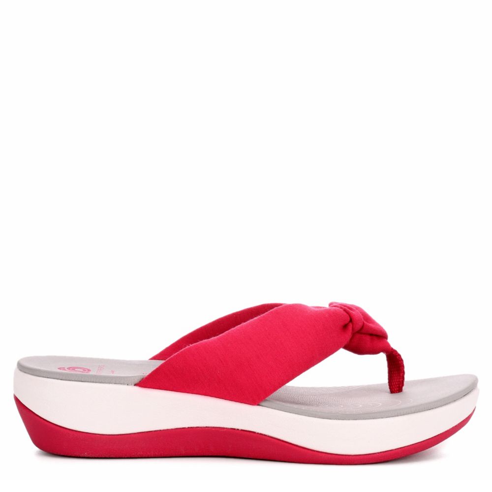 arla glison flip flops