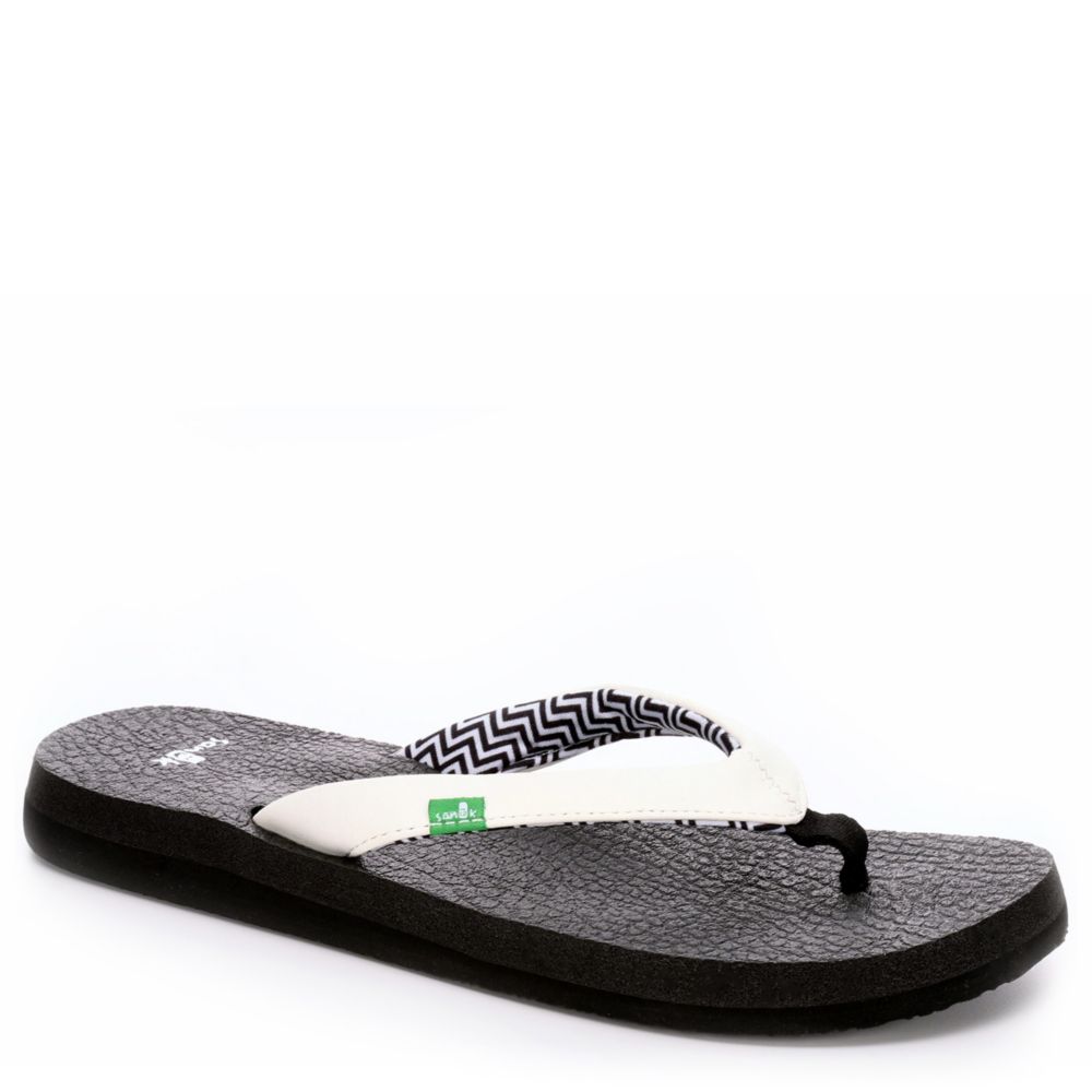 white sanuk shoes