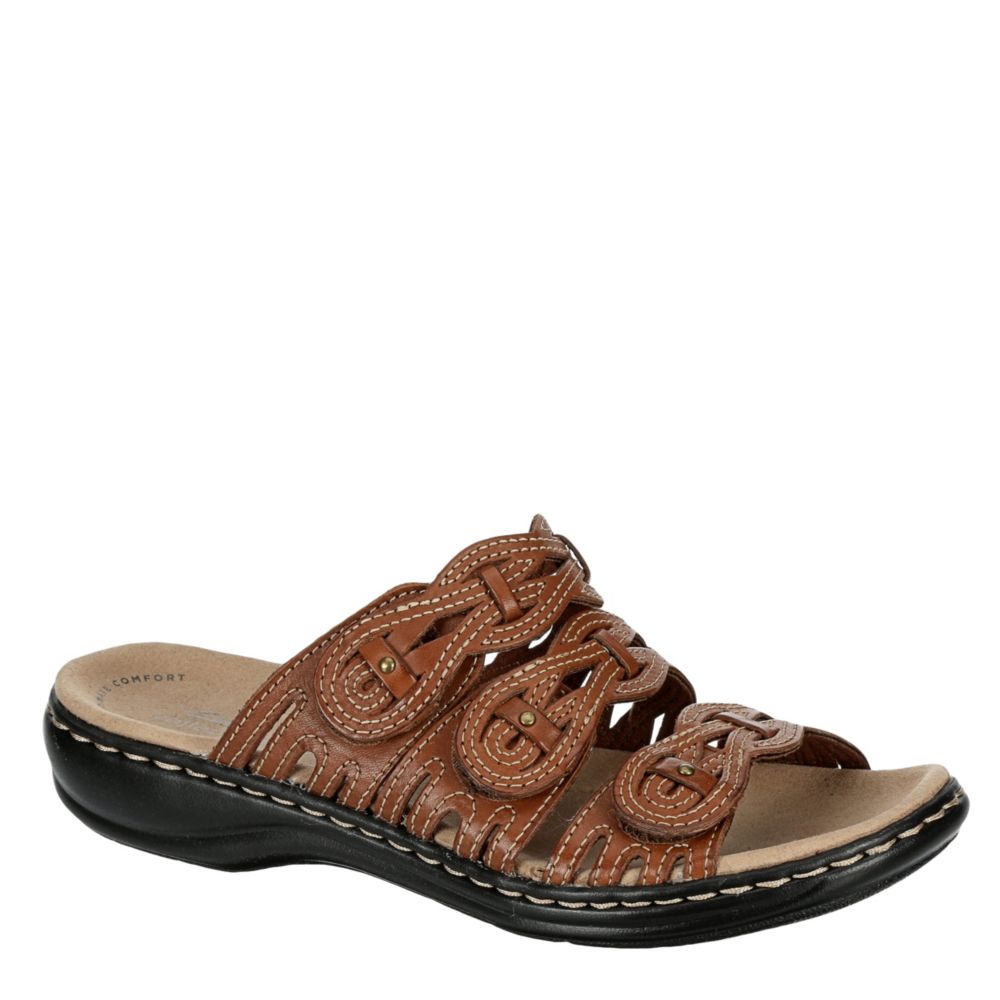 clarks ladies tan sandals
