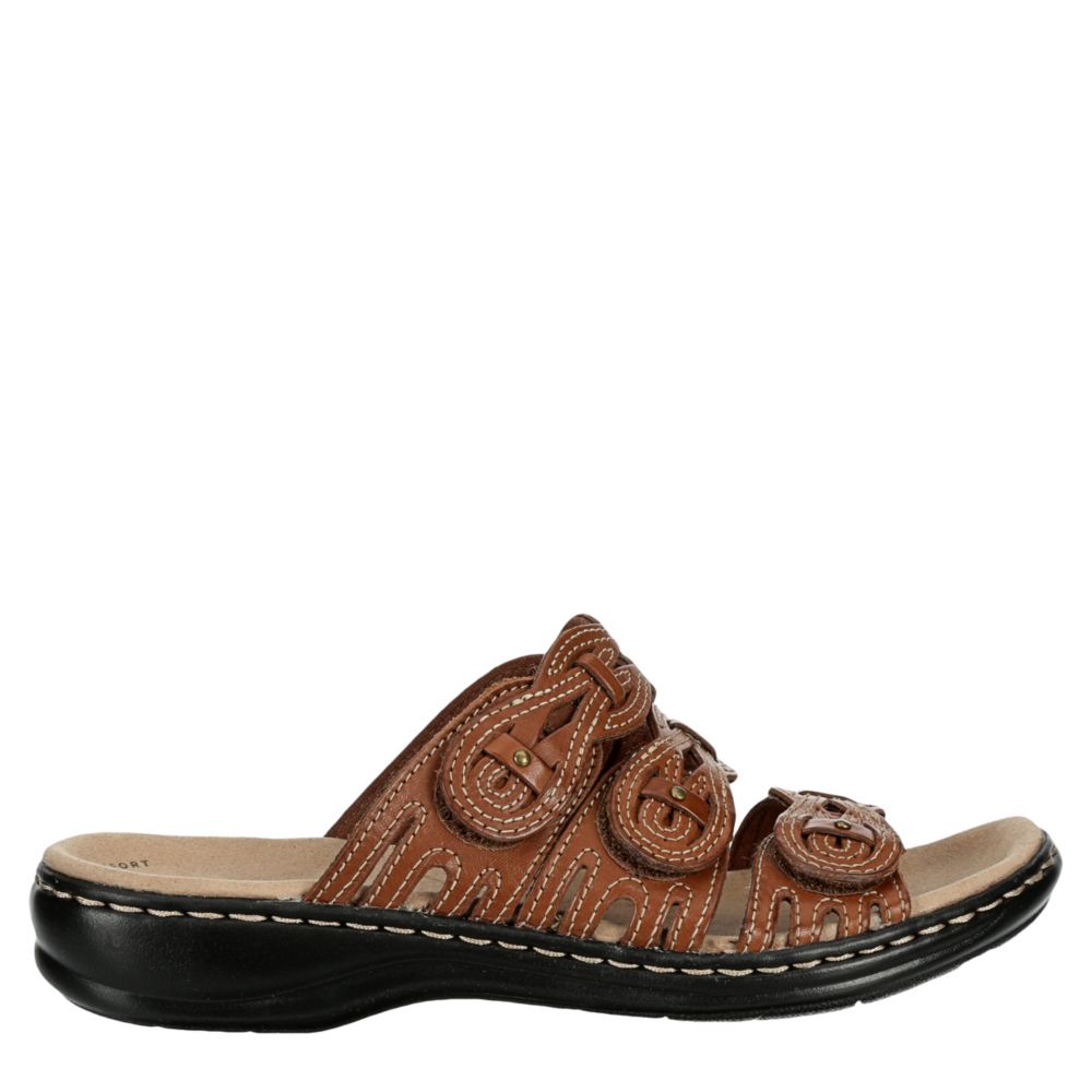 clarks ladies tan sandals
