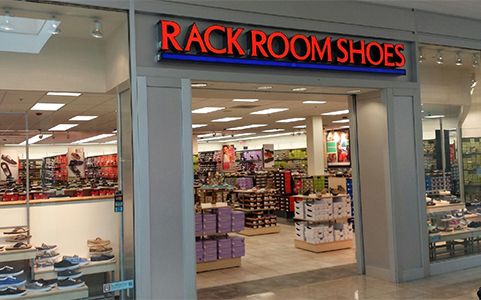 Shoe Stores at West Town Mall In 