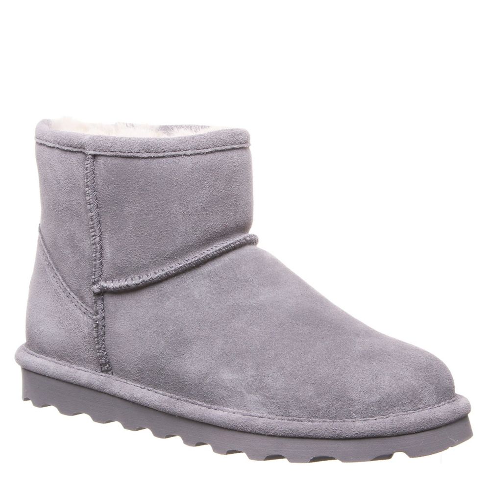 pale grey boots