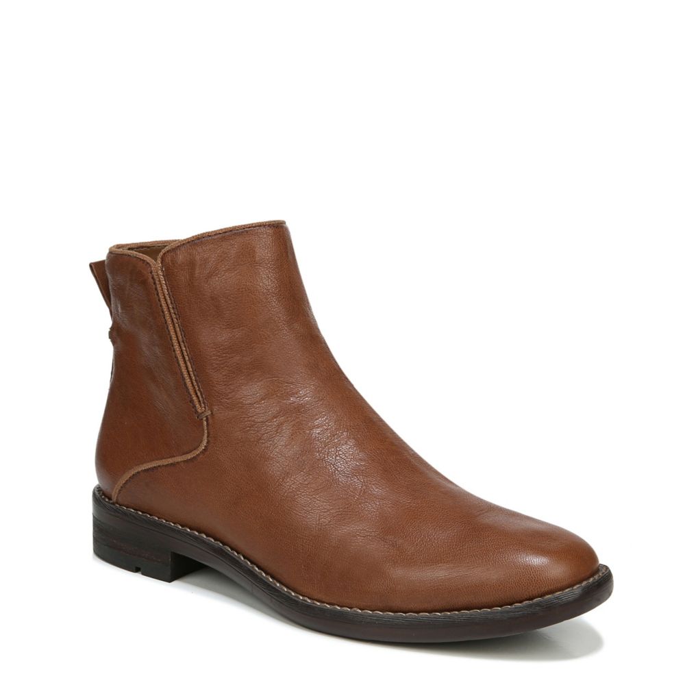 franco sarto halford ankle boot cognac