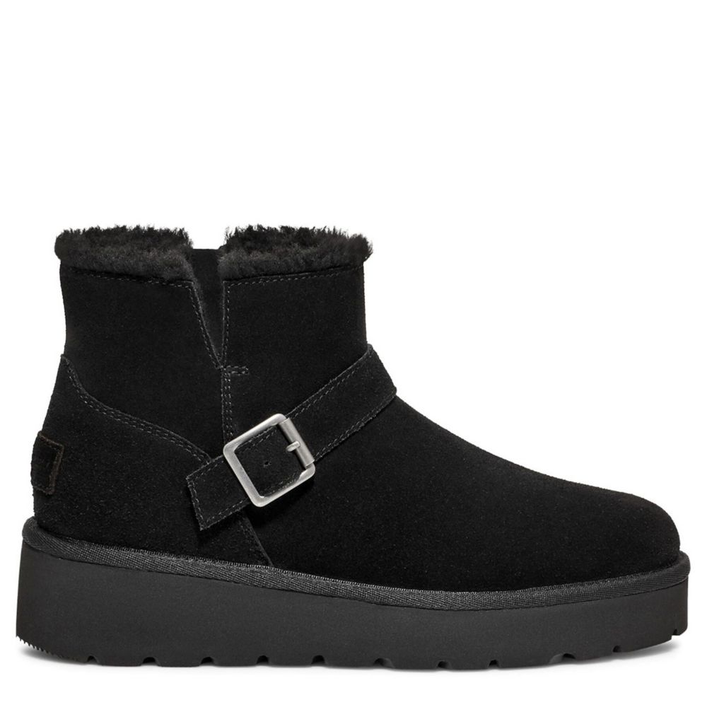 Black store fur uggs