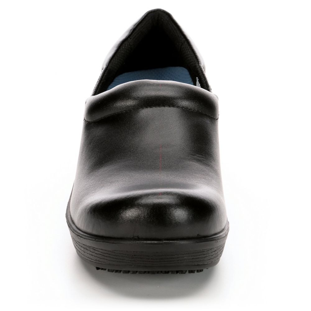 dr scholl's dynamo work clog