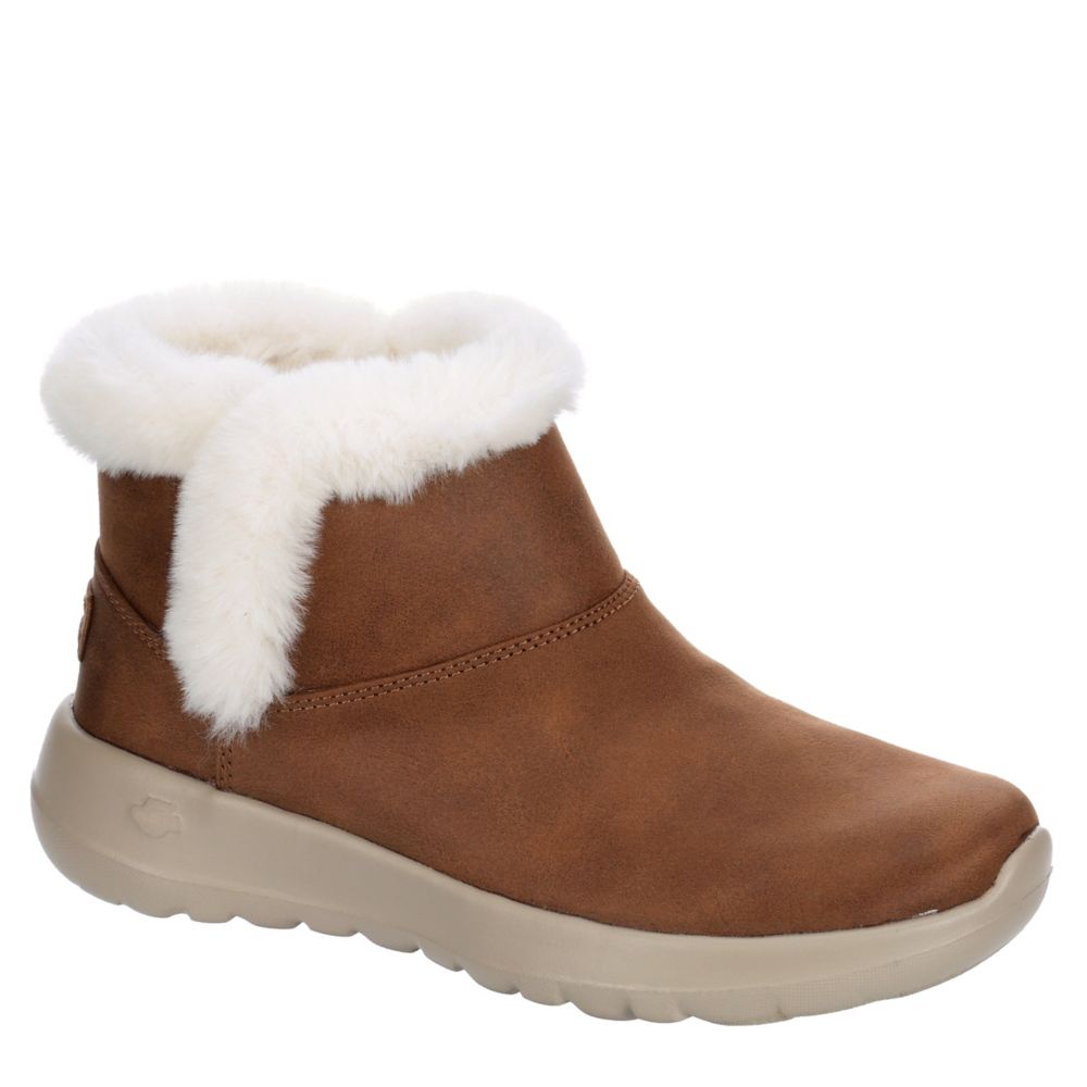 tan skechers boots