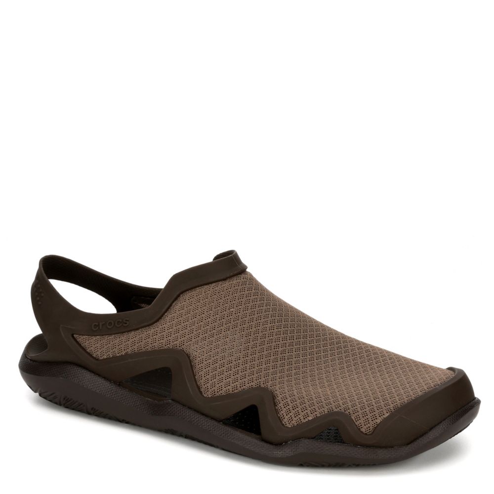 crocs swiftwater mesh sandal mens