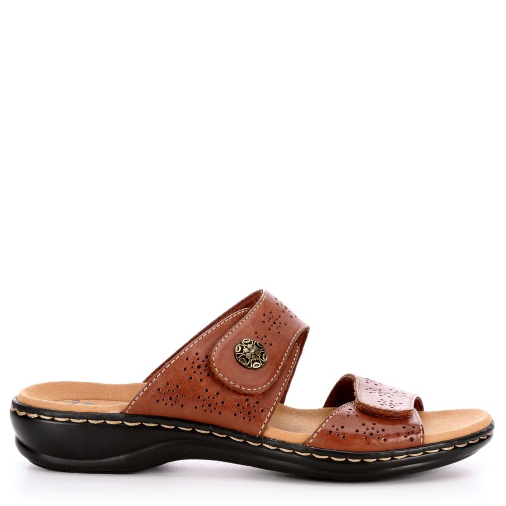 leisa lacole sandals