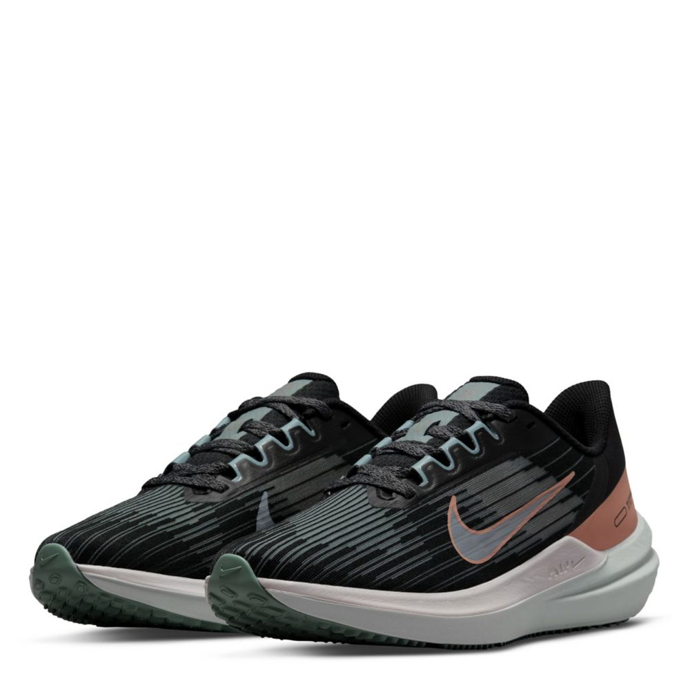 nike zoom winflo women's shoes