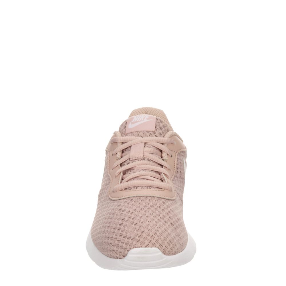 capitalismo Decano Cubeta Pink Nike Womens Tanjun Sneaker | Womens | Rack Room Shoes