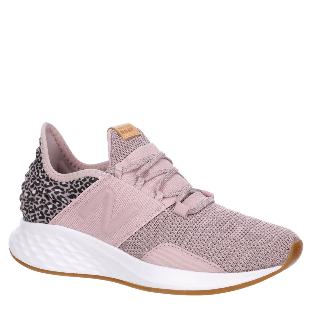 New balance women's running hot sale sneakers