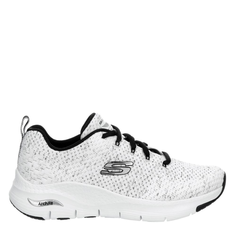 All white hot sale skechers shoes