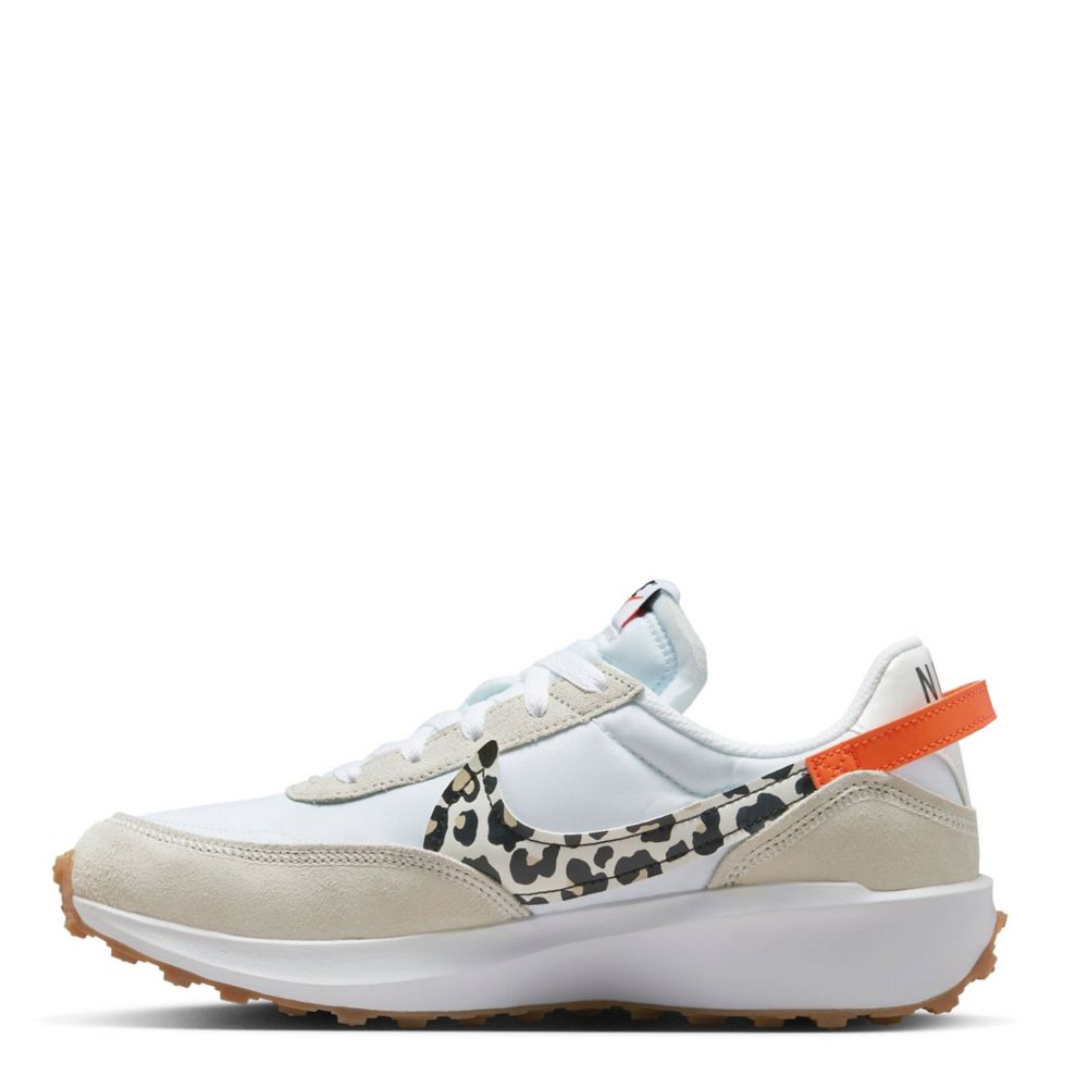 White cheetah nike clearance shoes