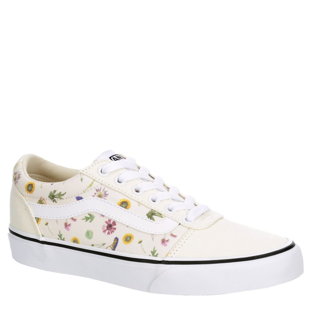 Vans store clearance women