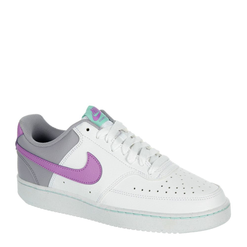 Ladies shop purple nikes