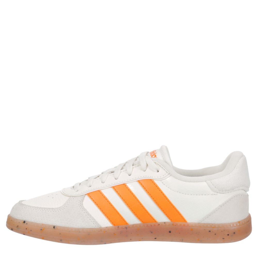 WOMENS BREAKNET SLEEK SNEAKER - Color Pop