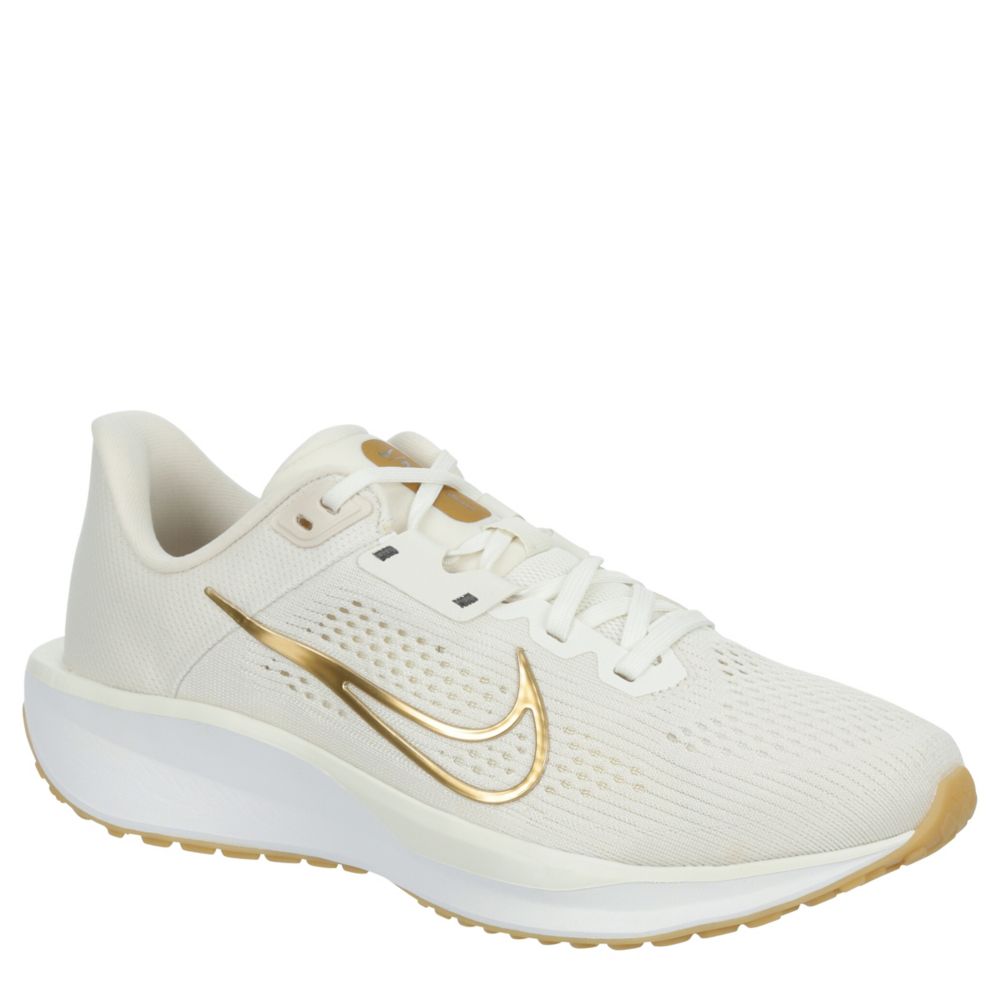 Nike quest gold hotsell