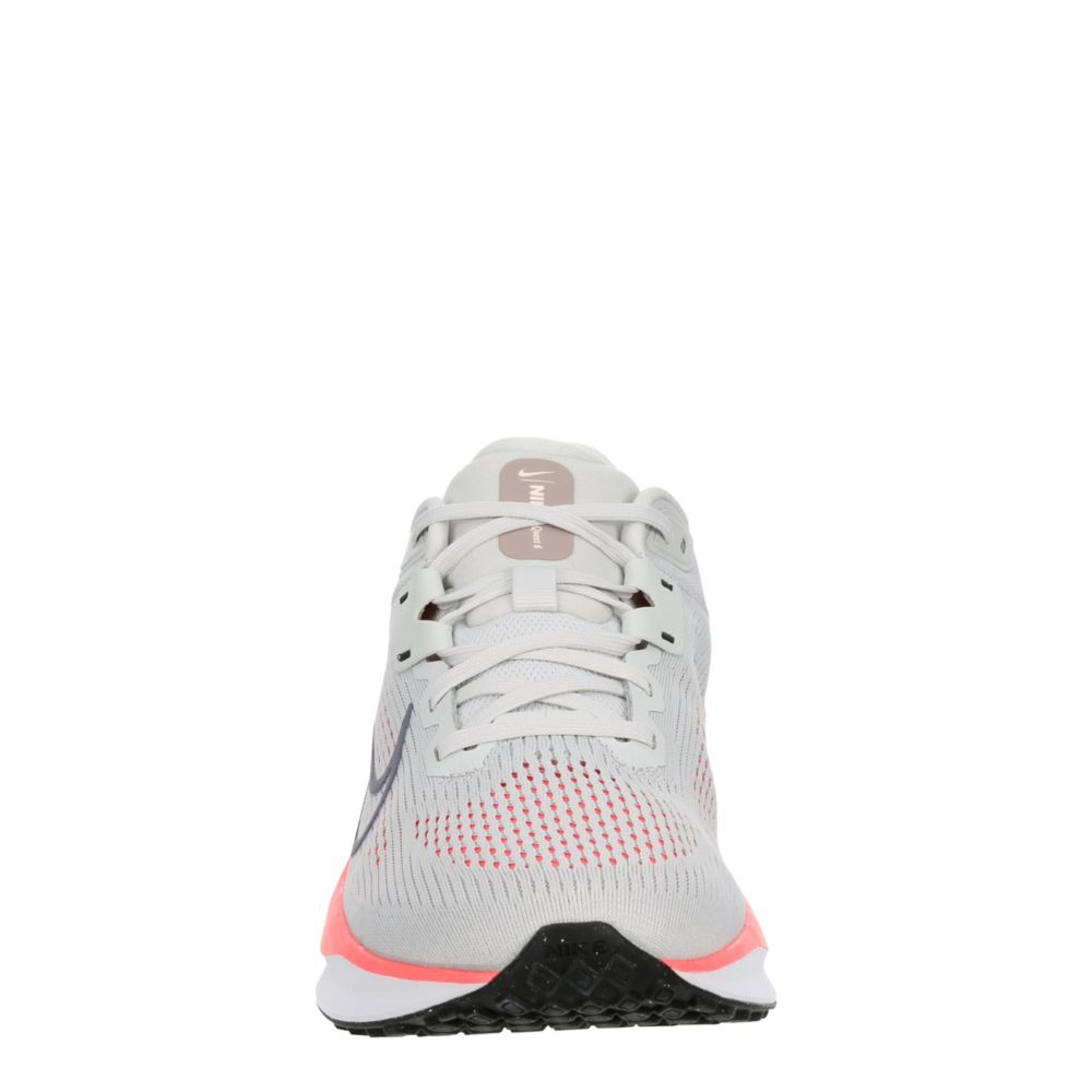 WOMENS QUEST 6 RUNNING SHOE