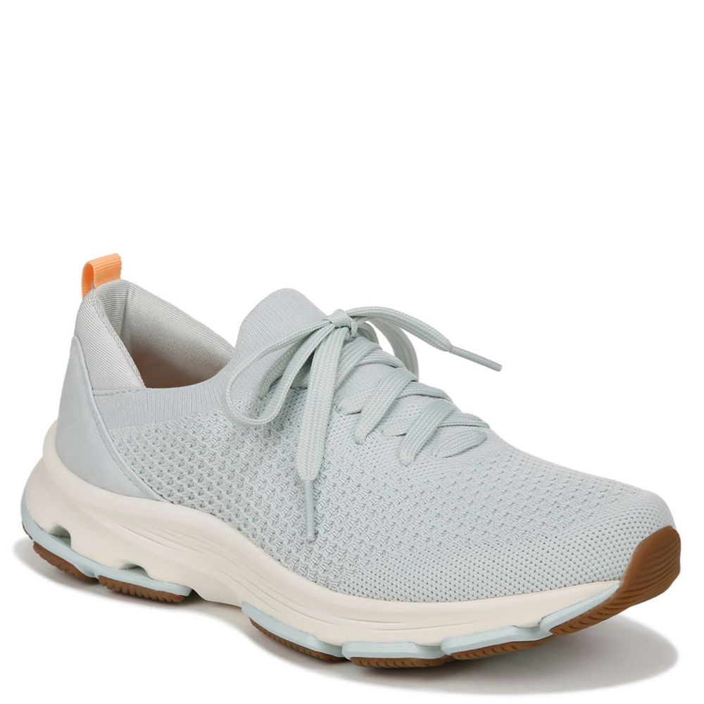 WOMENS DEVOTION FUSE WALKING SHOE