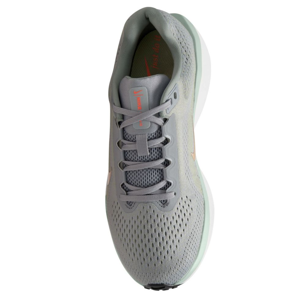 WOMENS AIR WINFLO 11 RUNNING SHOE