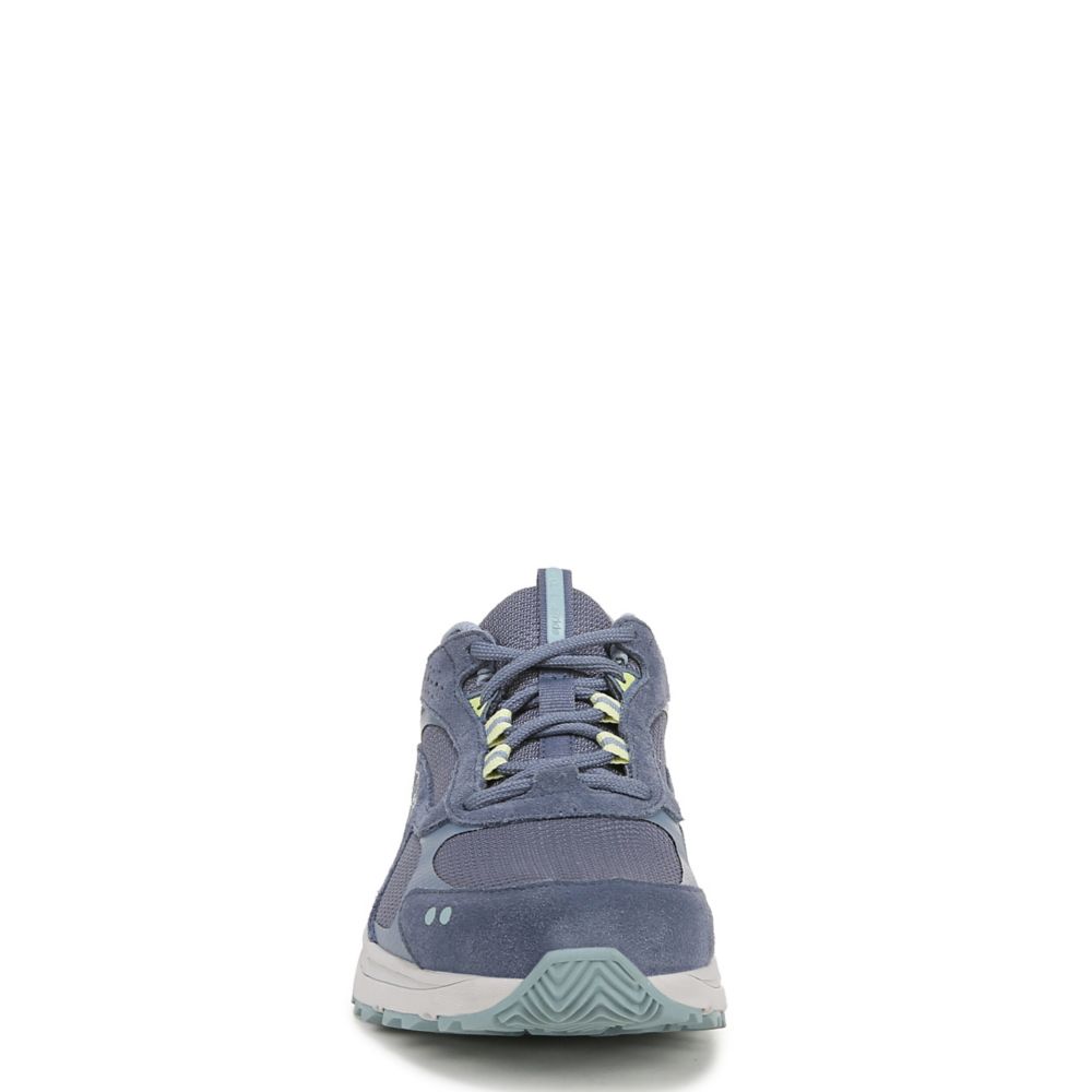 WOMENS SKY STRIDE WALKING SHOE