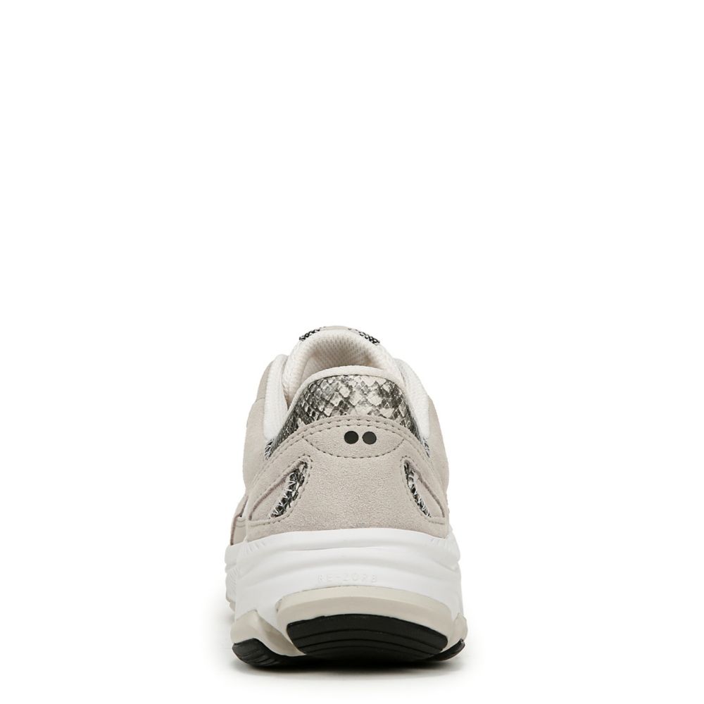 WOMENS DEVOTION X MAX CLASSIC WALKING SHOE