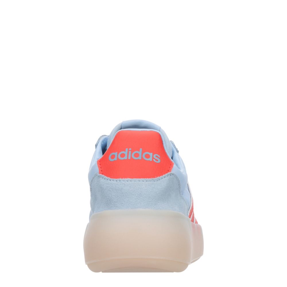 WOMENS BARREDA DECODE SNEAKER