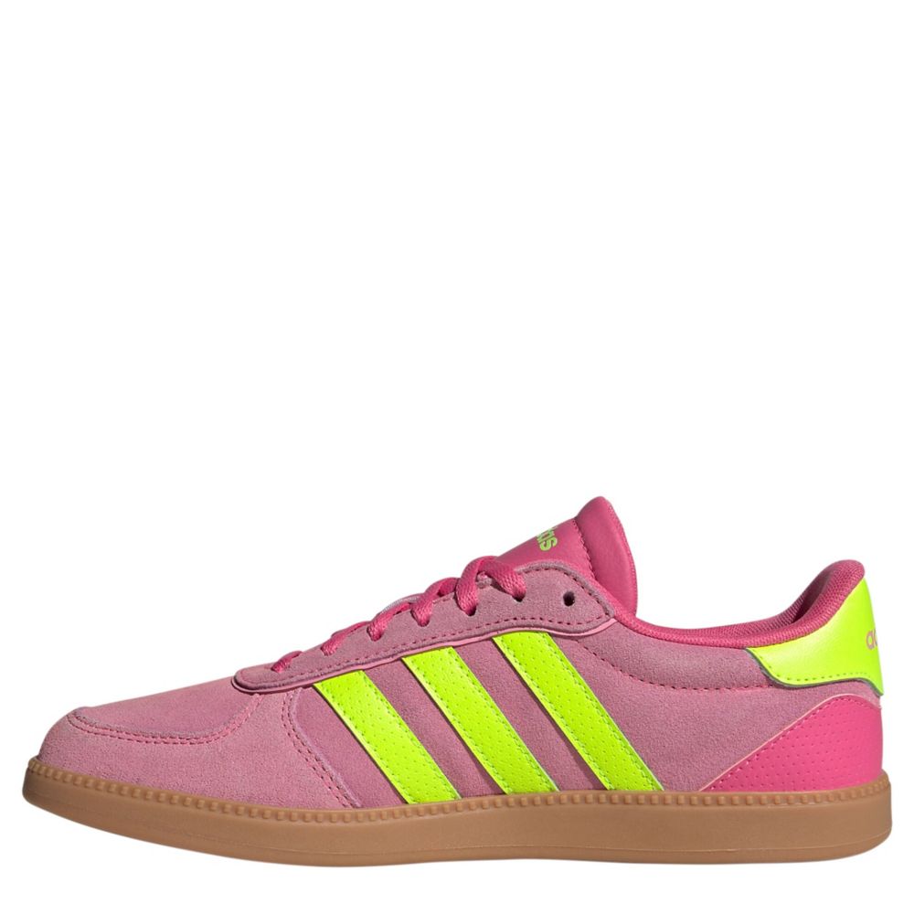 WOMENS BREAKNET SLEEK SNEAKER