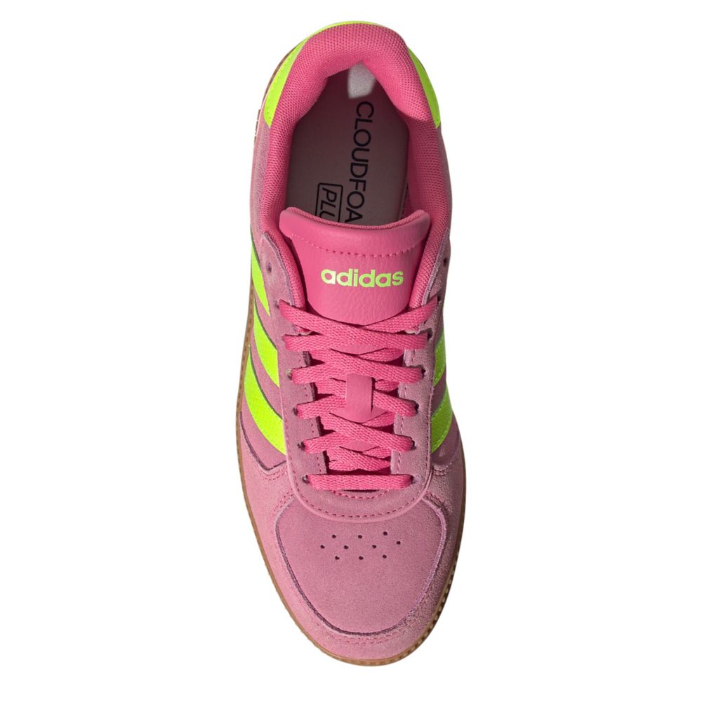 WOMENS BREAKNET SLEEK SNEAKER