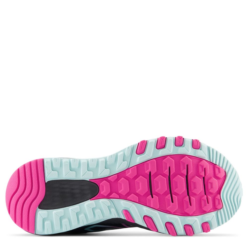 WOMENS 410 TRAIL SHOE