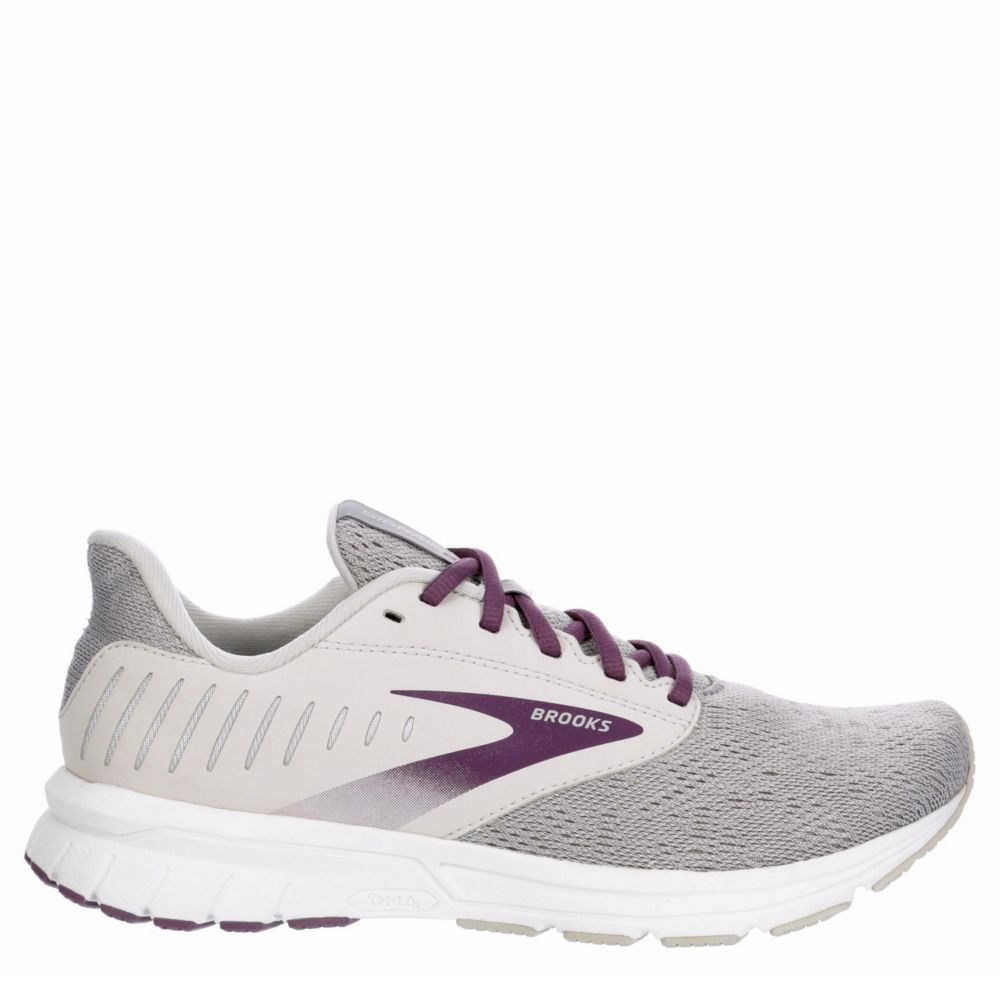 brooks signal running shoe