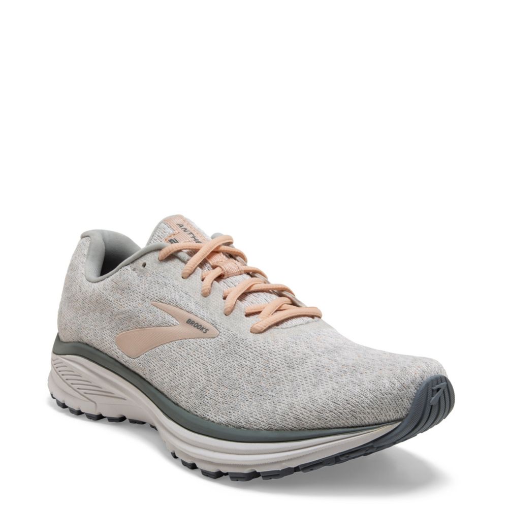 brooks shoes women