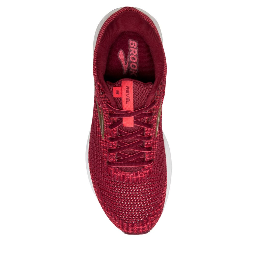 brooks revel red