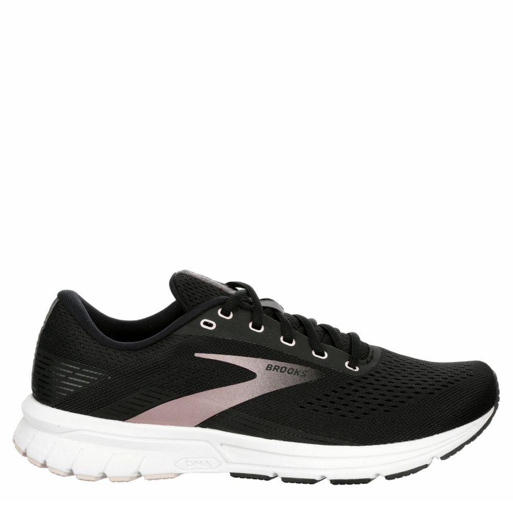 Black brooks best sale tennis shoes