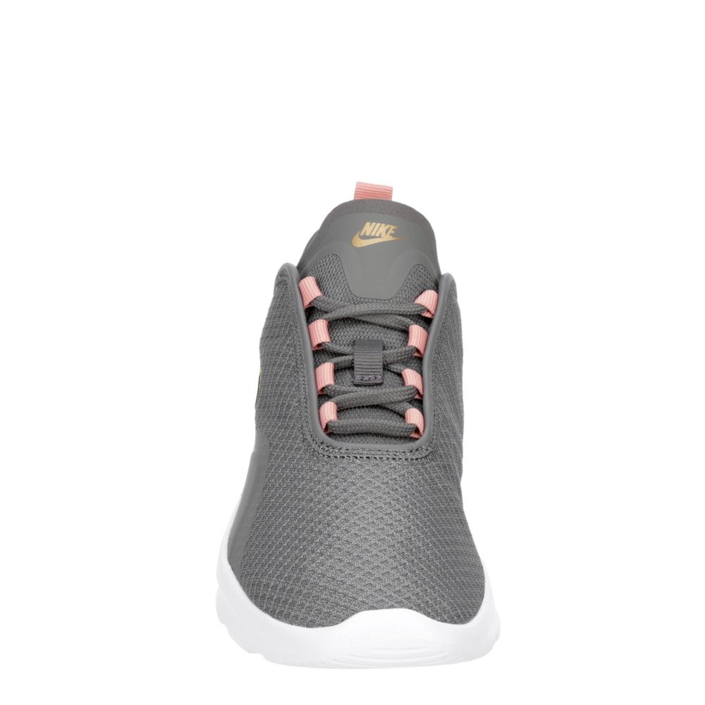 nike air max motion sneakers