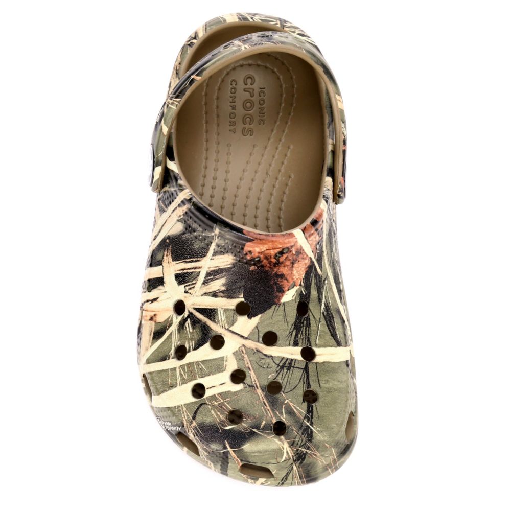 infant camo crocs