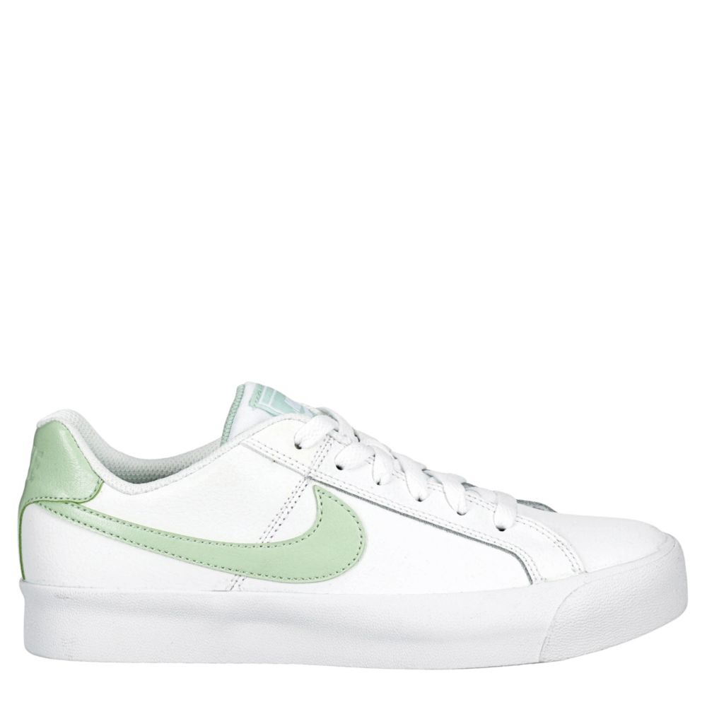 nike women's court royale ac sneaker