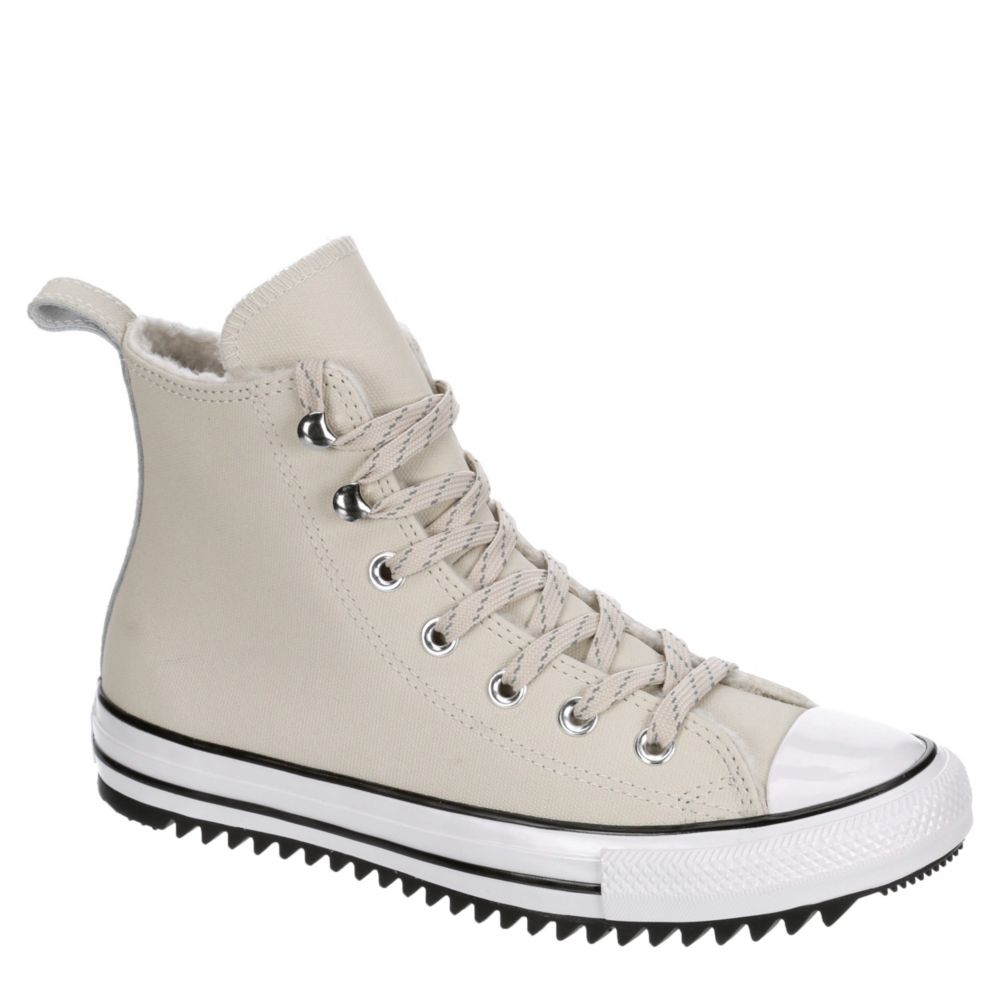 beige converse shoes