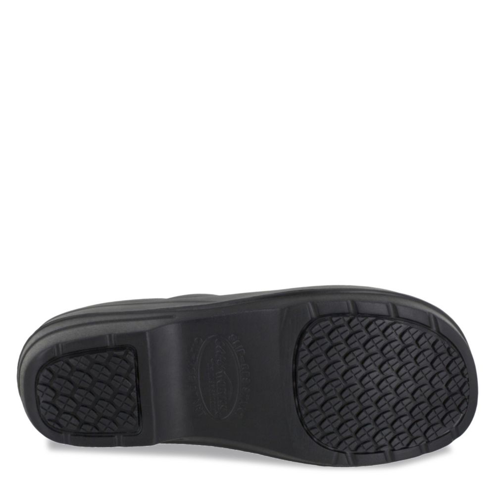 Tj maxx slip hot sale resistant shoes