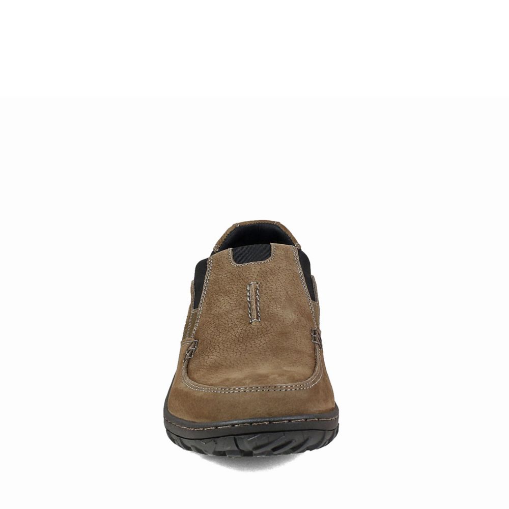 MENS QUEST MOC TOE SNEAKER