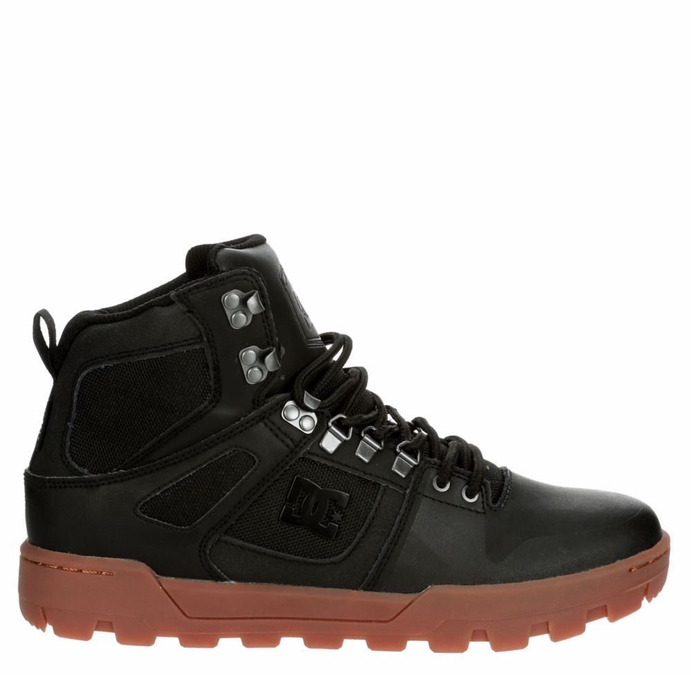 dc black boots