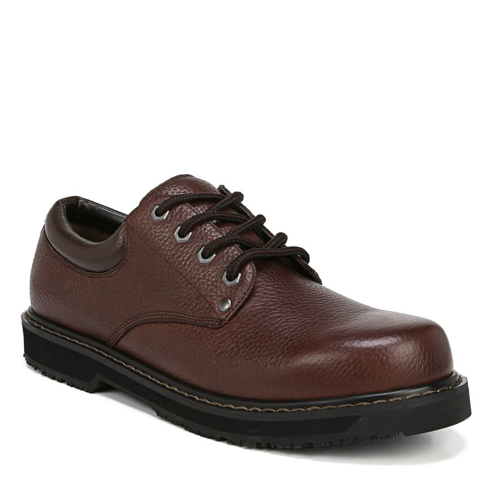 slip resistant brown shoes