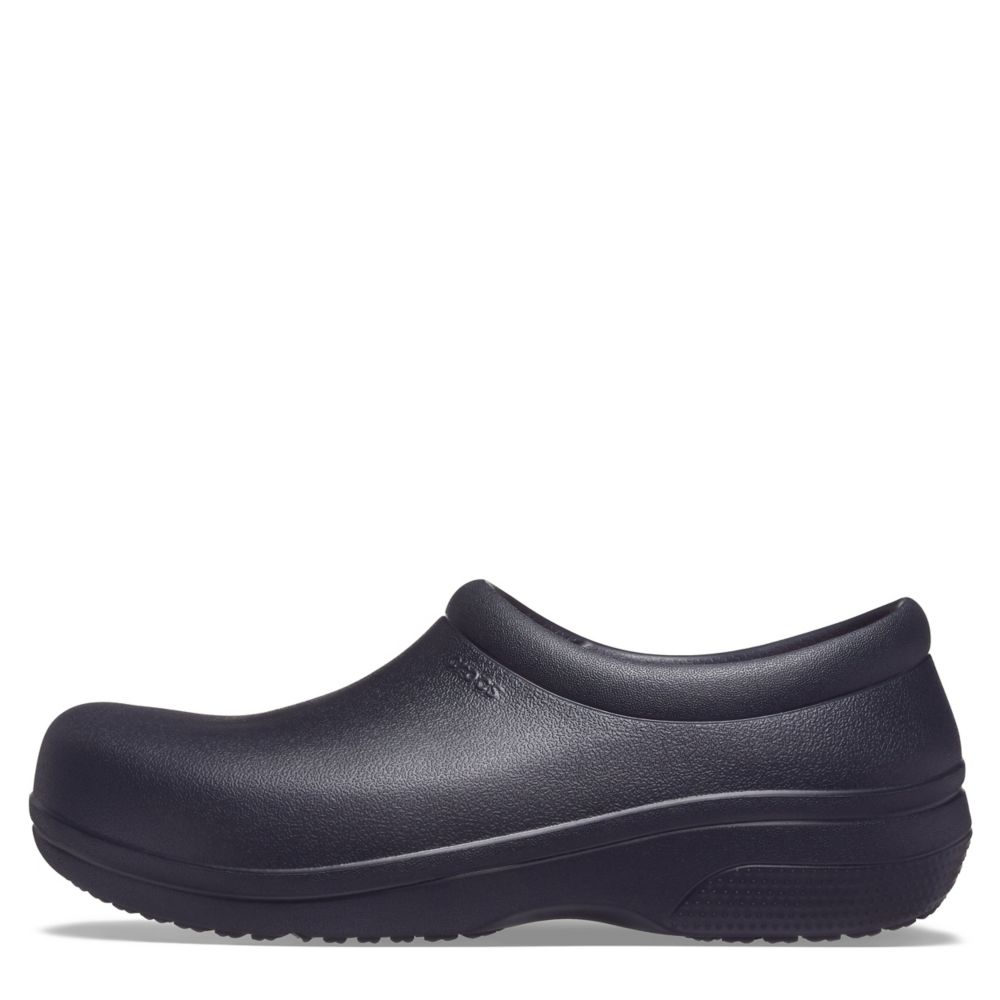 Non slip crocs online mens