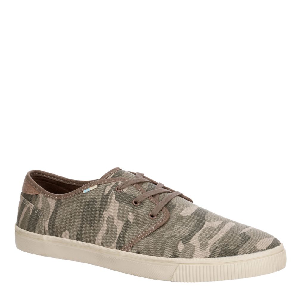 camo toms