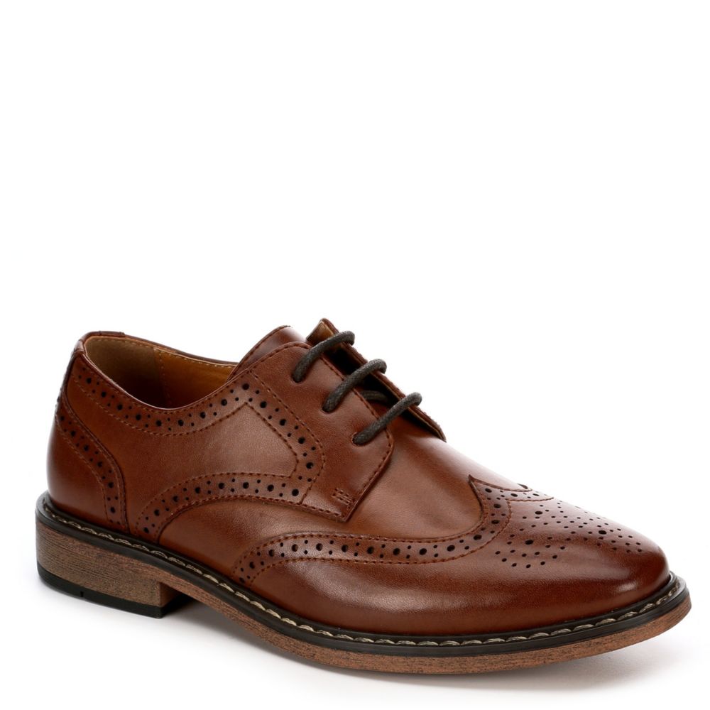 boys wingtip shoes