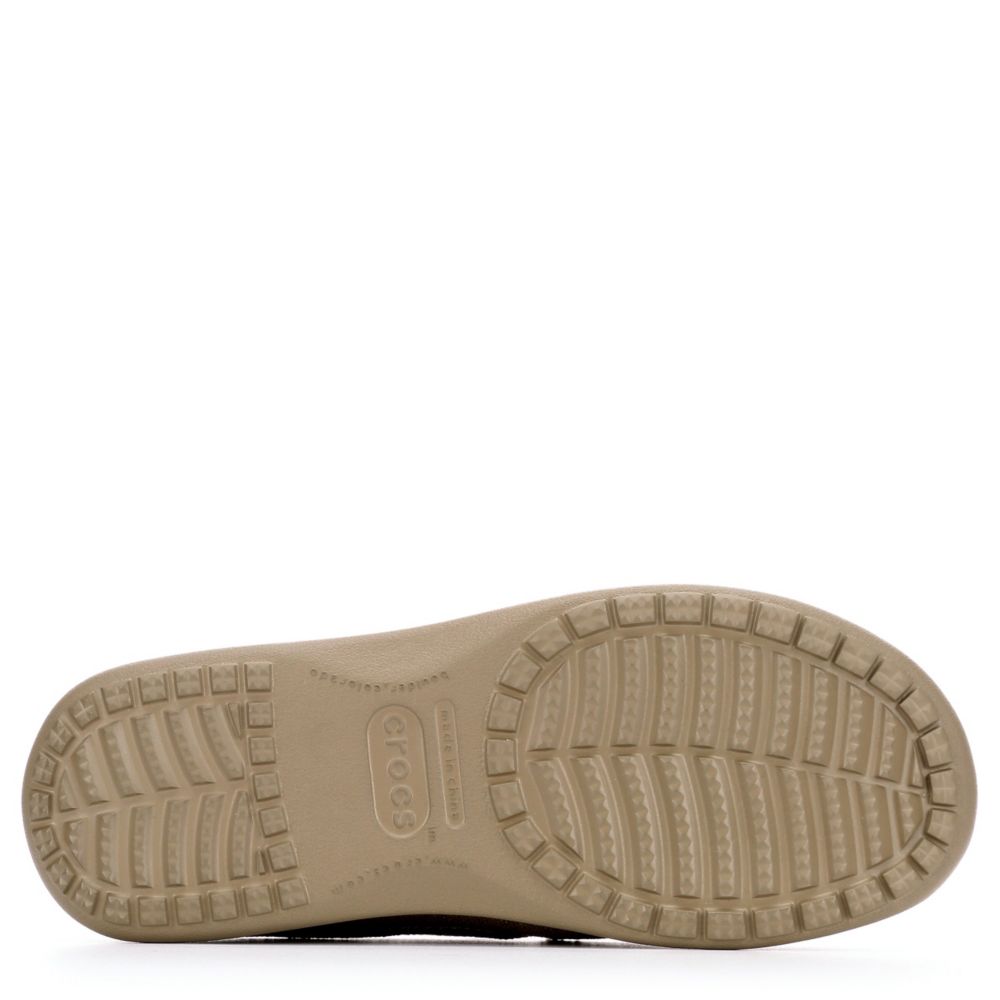 boys santa cruz crocs