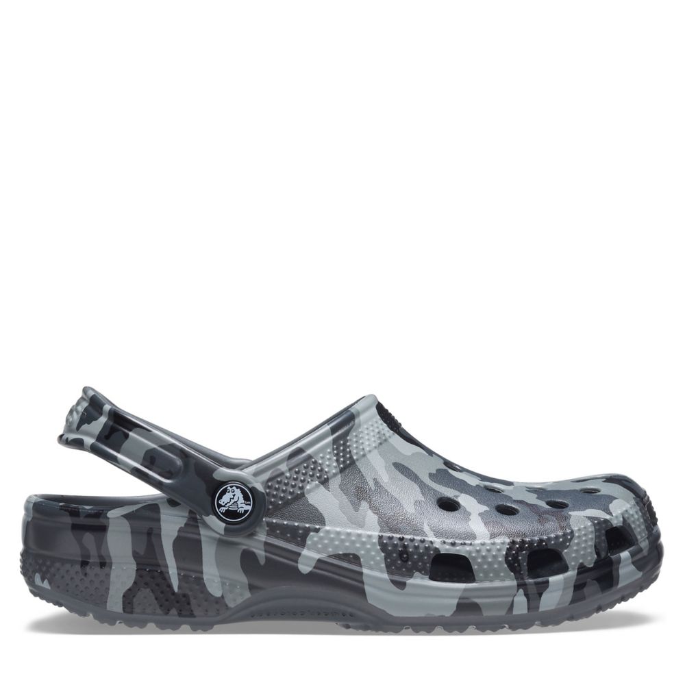 Insulated camo crocs hot sale for mens