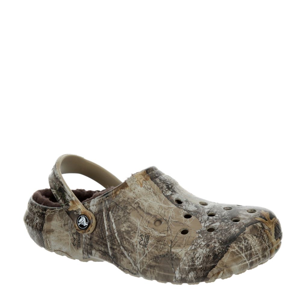 mens lined camo crocs