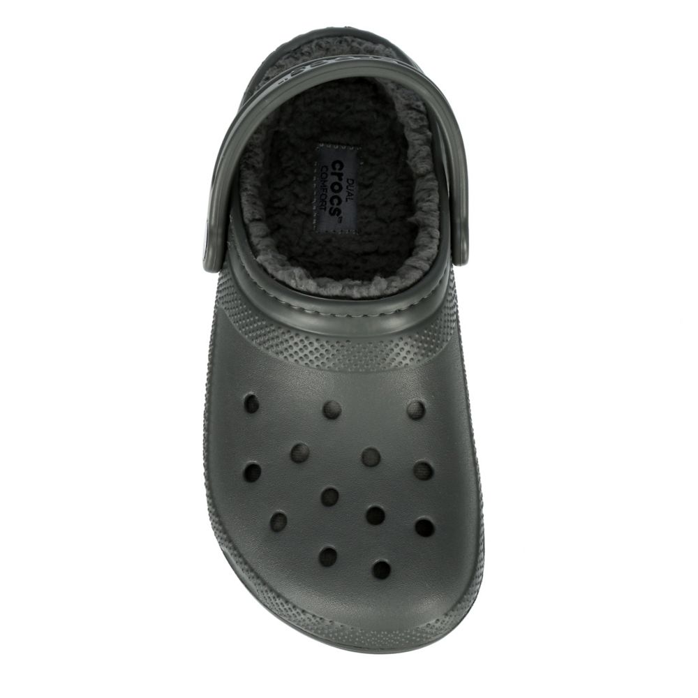 Grey best sale furry crocs